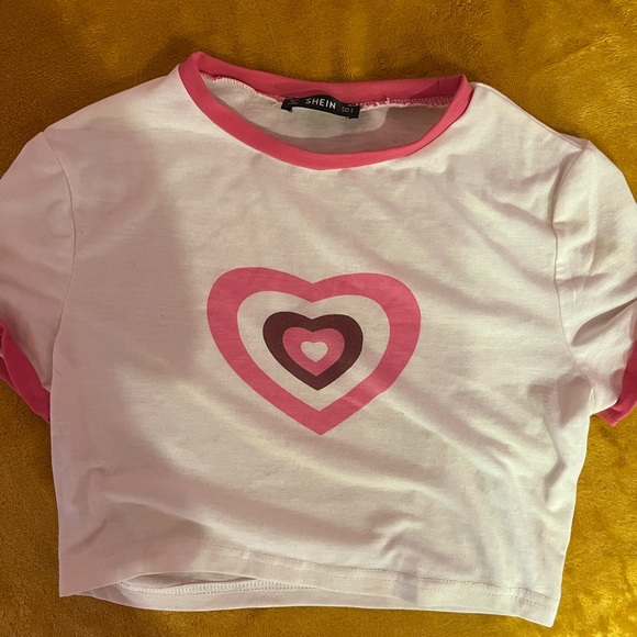 Cute heart shirt! - Picture 4 of 5